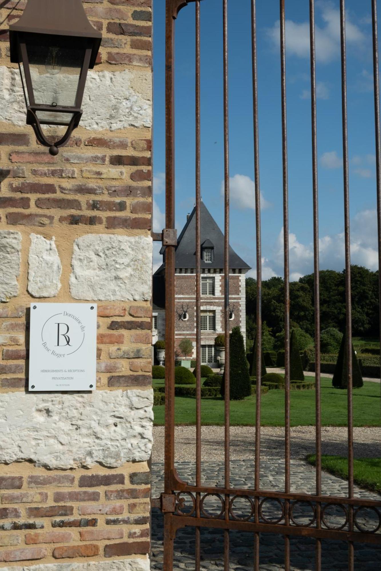 Hotel Domaine Du Bosc Roger Bouquetot Exterior foto